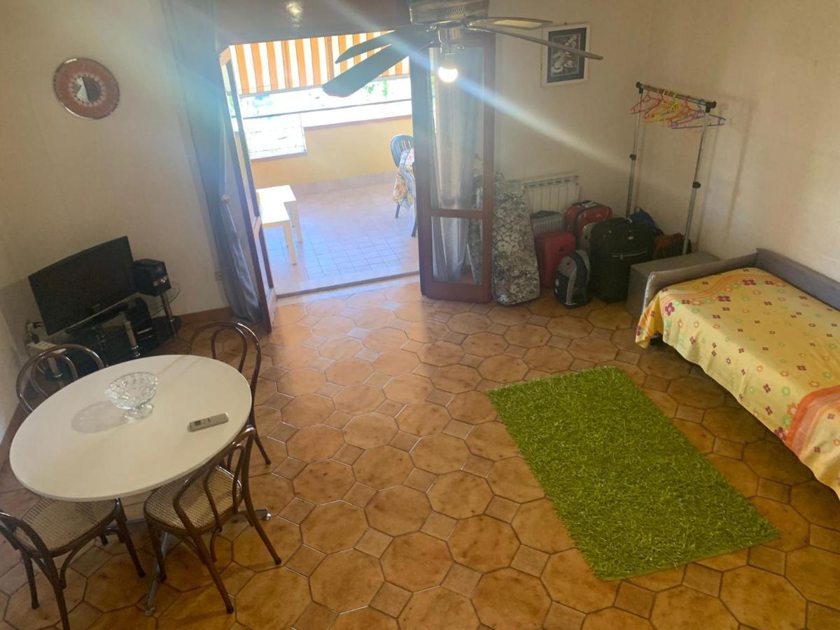 Casa Naxos Lägenhet Giardini Naxos Exteriör bild